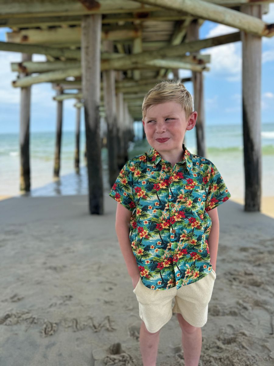 hawaiian button down top